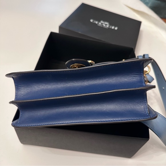 NWT Coach Beat Shoulder Bag Azure Colorblock in gift box with dust bag - Picture 11 of 11